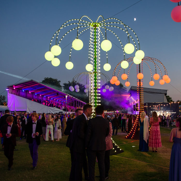 Sculpture & Installations